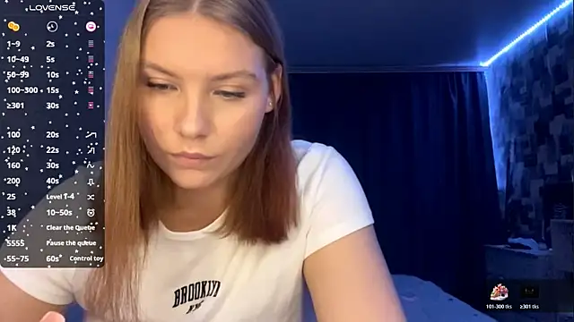 SwiiSweet online show from November 2025 04:07:02 PM