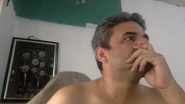Snapshot of Katracho6969 chatting on April 2026 04:39:01 PM Katracho6969 online show from April 2026 04:39:01 PM
