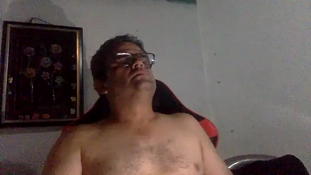 Snapshot of Katracho6969 chatting on April 2026 02:37:02 AM Katracho6969 online show from April 2026 02:37:02 AM