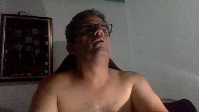 Snapshot of Katracho6969 chatting on April 2026 02:51:02 AM Katracho6969 online show from April 2026 02:51:02 AM