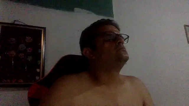 Snapshot of Katracho6969 chatting on April 2026 03:31:02 AM Katracho6969 online show from April 2026 03:31:02 AM