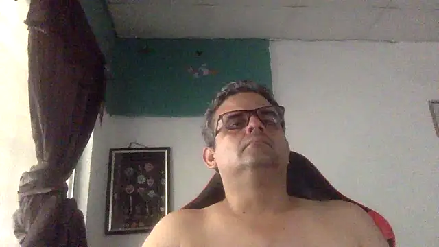 Snapshot of Katracho6969 chatting on April 2026 06:27:02 PM Katracho6969 online show from April 2026 06:27:02 PM
