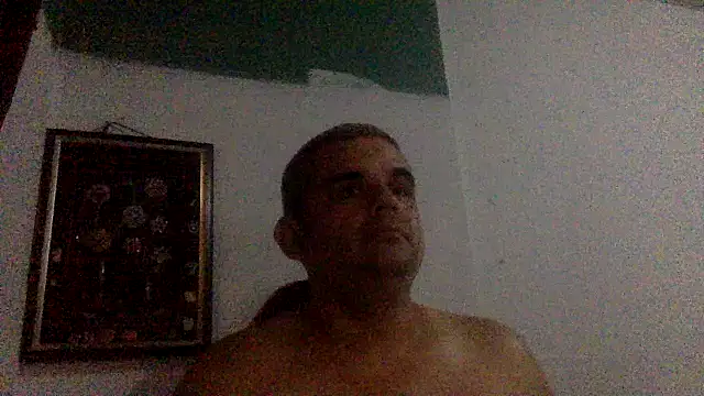 Snapshot of Katracho6969 chatting on May 2026 02:17:01 AM Katracho6969 online show from May 2026 02:17:01 AM
