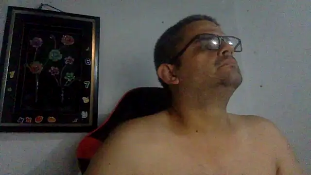 Snapshot of Katracho6969 chatting on May 2026 01:55:01 AM Katracho6969 online show from May 2026 01:55:01 AM