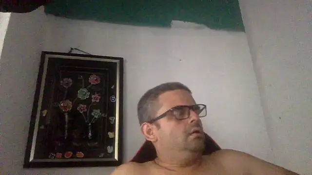 Snapshot of Katracho6969 chatting on May 2026 07:32:01 PM Katracho6969 online show from May 2026 07:32:01 PM