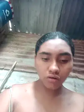 Lucy-Ferr online show from October 2025 02:51:02 PM