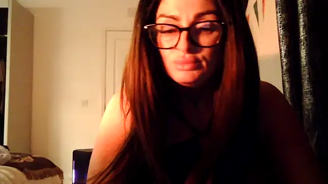 Snapshot of IrishmilfAnna chatting on January 2026 09:20:01 PM IrishmilfAnna online show from January 2026 09:20:01 PM