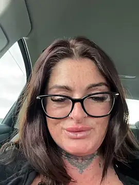 Snapshot of IrishmilfAnna chatting on March 2026 05:57:02 PM IrishmilfAnna online show from March 2026 05:57:02 PM