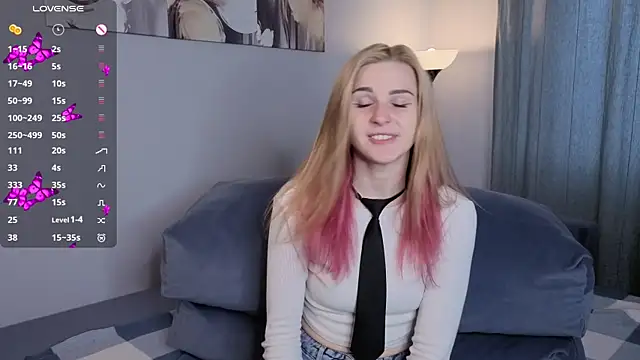 HelenMartines online show from October 2025 10:15:01 AM