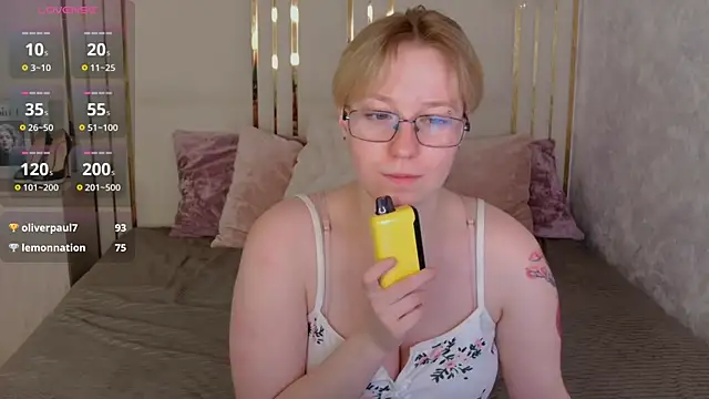 AlexandraGreen online show from May 2026 12:51:02 AM
