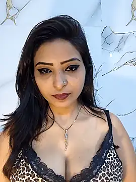 QUEEN-ADITI online show from April 2026 05:28:01 PM