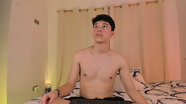 Snapshot of mrhot_night chatting on September 2025 11:04:02 PM mrhot night online show from September 2025 11:04:02 PM