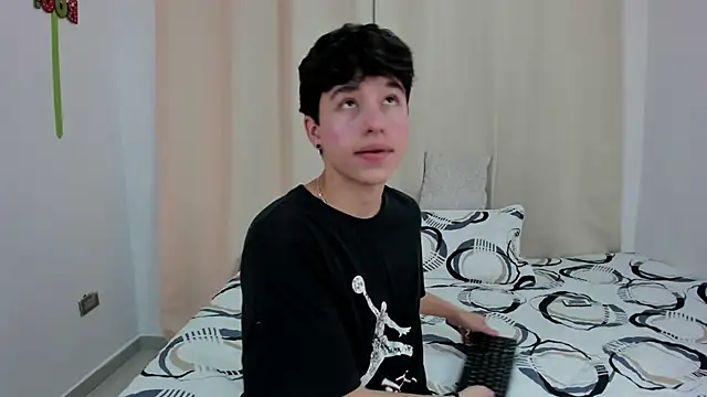 Snapshot of mrhot_night chatting on November 2025 11:21:02 PM mrhot night online show from November 2025 11:21:02 PM