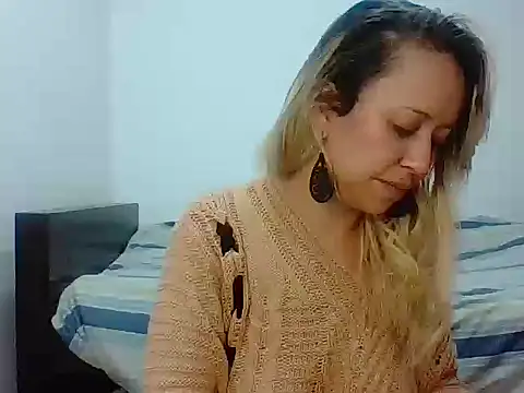 Snapshot of leah_susman chatting on October 2025 02:30:01 AM leah susman online show from October 2025 02:30:01 AM