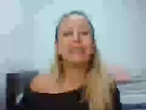 Snapshot of leah_susman chatting on October 2025 02:48:01 AM leah susman online show from October 2025 02:48:01 AM