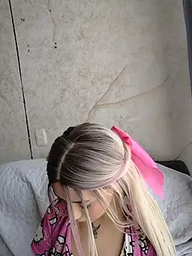 Ella rr online show from April 2026 06:02:01 PM