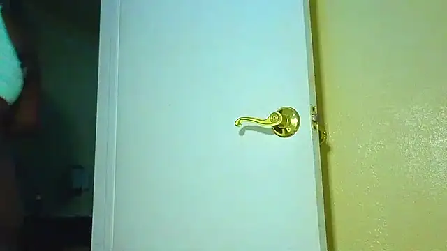 CinnaCakesss online show from November 2025 08:06:01 AM