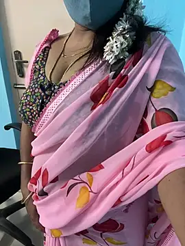 Snapshot of monal_95 chatting on February 2026 09:06:01 AM monal 95 online show from February 2026 09:06:01 AM