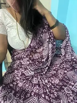 Snapshot of monal_95 chatting on February 2026 07:15:02 AM monal 95 online show from February 2026 07:15:02 AM