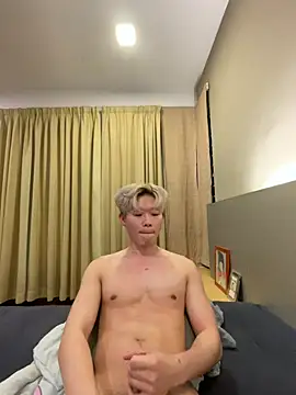 zachlee 69 online show from April 2026 05:32:02 PM