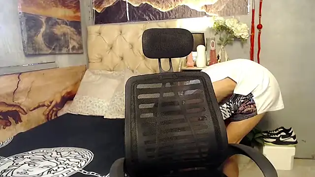 Snapshot of Skinny_CumLoader69 chatting on September 2025 06:59:02 AM Skinny CumLoader69 online show from September 2025 06:59:02 AM