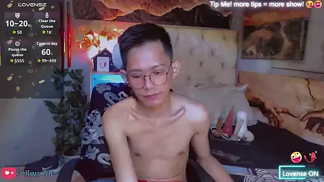 Snapshot of Skinny_CumLoader69 chatting on October 2025 08:42:02 PM Skinny CumLoader69 online show from October 2025 08:42:02 PM