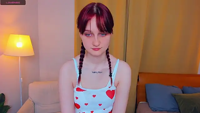 KatyKufel online show from October 2025 06:30:01 PM