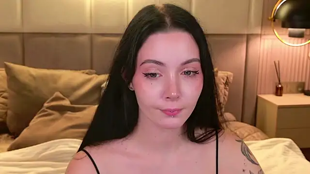 Goldy Stark online show from September 2025 08:35:02 PM