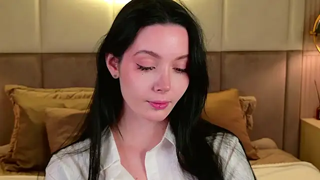 Goldy Stark online show from October 2025 08:39:02 PM