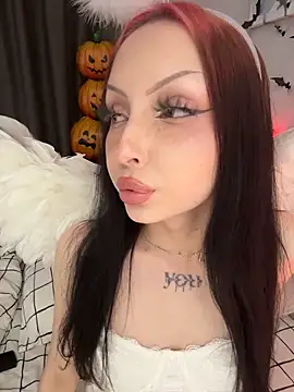 Lina Thornton  online show from October 2025 08:53:02 PM