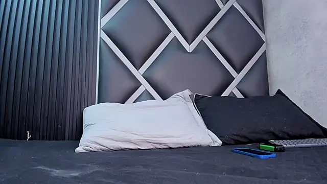 maximiliano jam online show from October 2025 04:23:02 AM