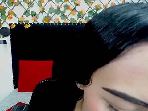 Snapshot of valerythompsonper chatting on January 2026 01:08:01 AM valerythompsonper online show from January 2026 01:08:01 AM