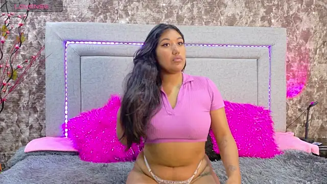 SharaRous online show from September 2025 01:25:02 PM