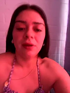 cami lorena online show from November 2025 01:00:01 PM