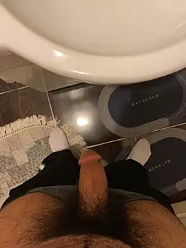 Snapshot of SolomonHej4 chatting on December 2025 08:37:02 PM SolomonHej4 online show from December 2025 08:37:02 PM