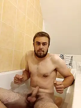 Snapshot of Aymeric35000 chatting on October 2025 05:14:02 PM Aymeric35000 online show from October 2025 05:14:02 PM