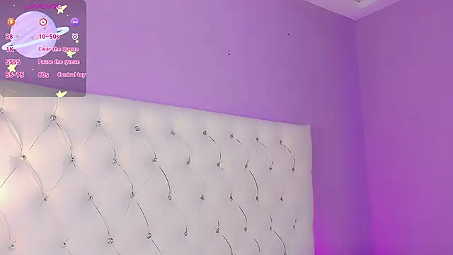 Snapshot of DaniielaV chatting on February 2026 02:01:02 PM DaniielaV online show from February 2026 02:01:02 PM