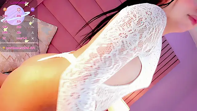 Snapshot of DaniielaV chatting on February 2026 03:04:02 AM DaniielaV online show from February 2026 03:04:02 AM