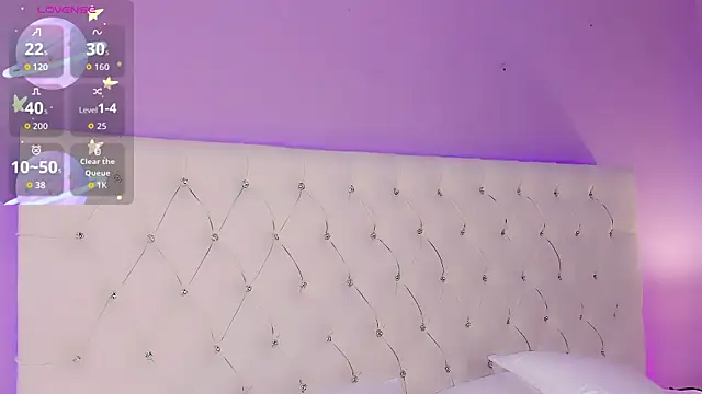 Snapshot of DaniielaV chatting on February 2026 01:12:02 PM DaniielaV online show from February 2026 01:12:02 PM