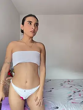 Zafira Montiel online show from November 2025 07:24:01 PM