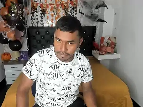 Adam Morgan2 online show from November 2025 07:37:01 PM