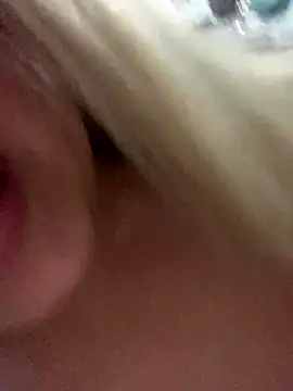 loiragoxtosinnha online show from December 2025 03:01:01 AM