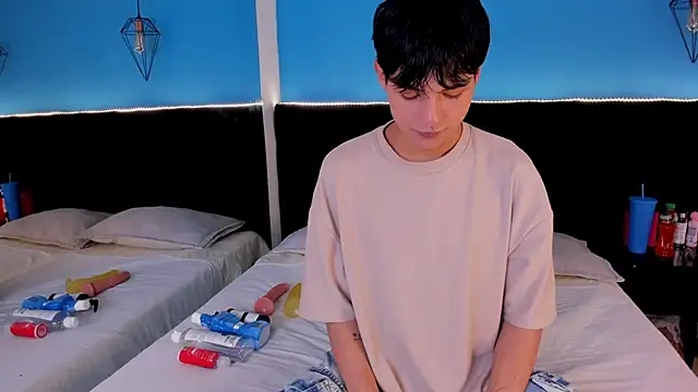 AleAurarashi online show from September 2025 03:39:02 AM