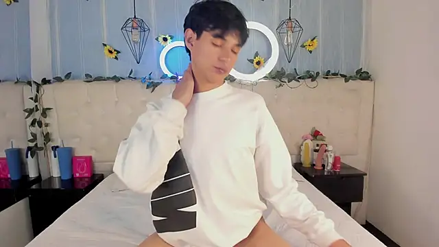 AleAurarashi online show from November 2025 02:25:02 AM