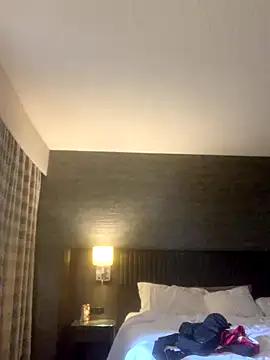 Hothotboyg online show from September 2025 07:05:01 PM