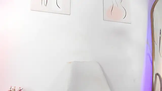 elzafuentes1 online show from September 2025 07:15:02 PM