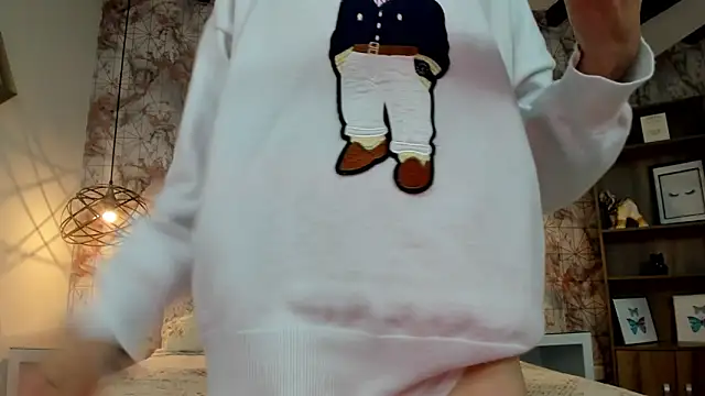 ScarletMore online show from April 2026 11:35:01 AM