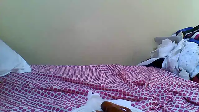 Snapshot of lilbaby15333 chatting on February 2026 12:12:01 PM lilbaby15333 online show from February 2026 12:12:01 PM