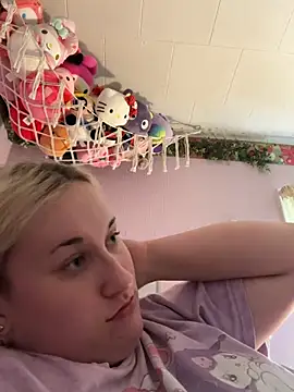 Snapshot of imawhorenslut19 chatting on April 2026 06:23:01 PM imawhorenslut19 online show from April 2026 06:23:01 PM