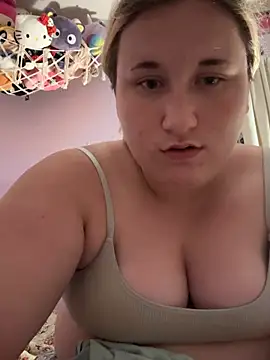 Snapshot of imawhorenslut19 chatting on July 2026 04:38:01 AM imawhorenslut19 online show from July 2026 04:38:01 AM